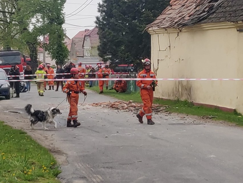 Wybuch gazu w Ożarach koło Kamieńca Ząbkowickiego. Jedna...