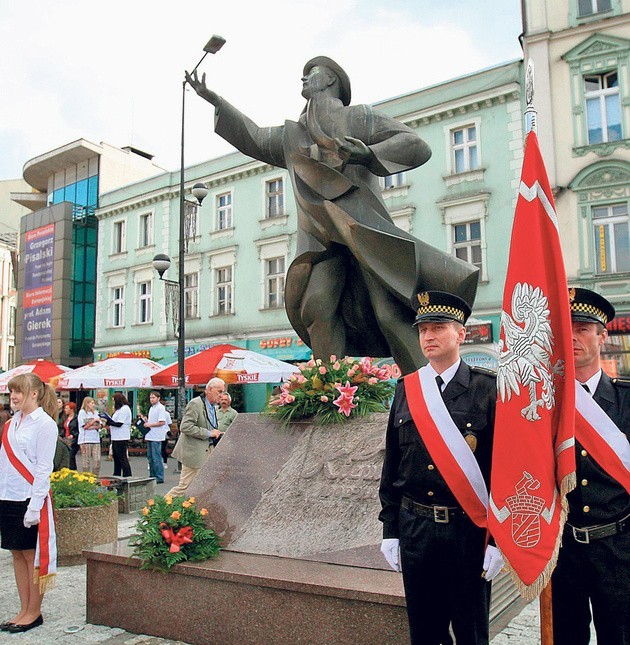 Pomnik Jana Kiepury jest centralnym miejscem Sosnowca