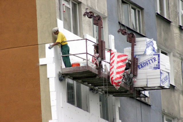 Ocieplanie zwiększa trwałość zbrojeń w wielkiej płycie