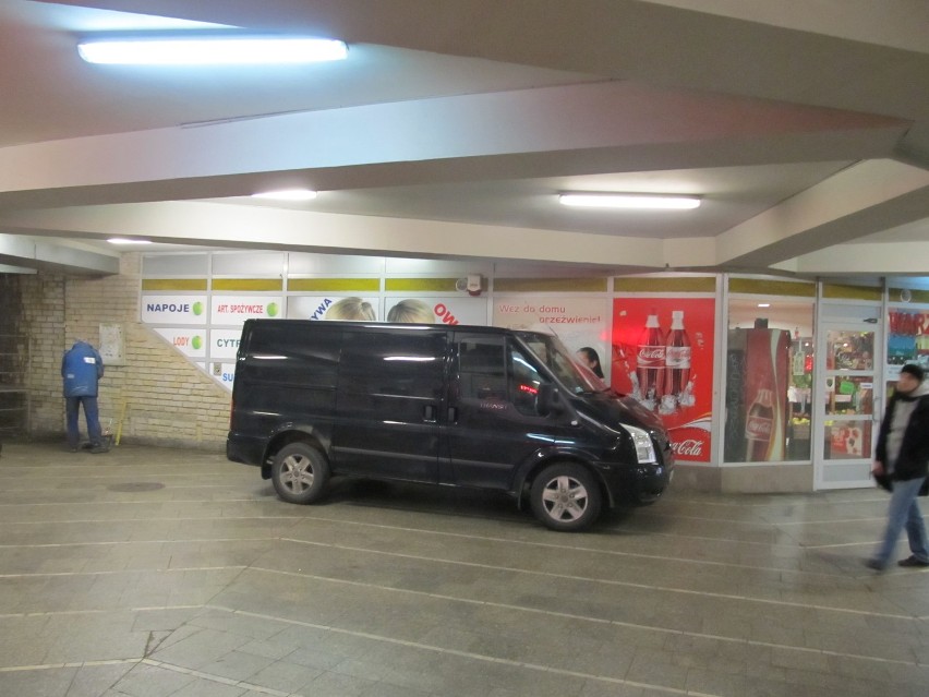 Znaleźliśmy darmowy, podziemny parking w samym centrum Wrocławia (SPRAWDŹ)