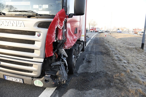 Śmiertelny wypadek pod Oleśnicą (ZDJĘCIA)