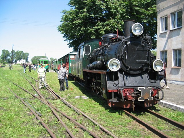 Miłośnicy kolei wąskotorowych z Polski, Anglii, Czech i Niemiec wystosowali do marszałka województwa list w sprawie ochrony zabytkowej kolejki przed dalszą dewastacją.