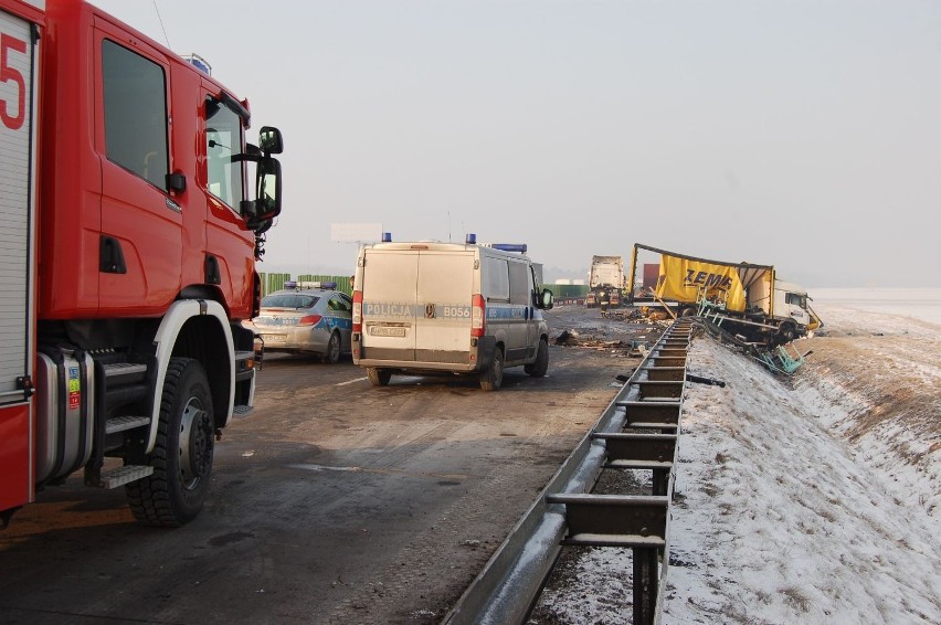 Tragiczny wypadek na autostradzie A4. (ZOBACZ ZDJĘCIA)