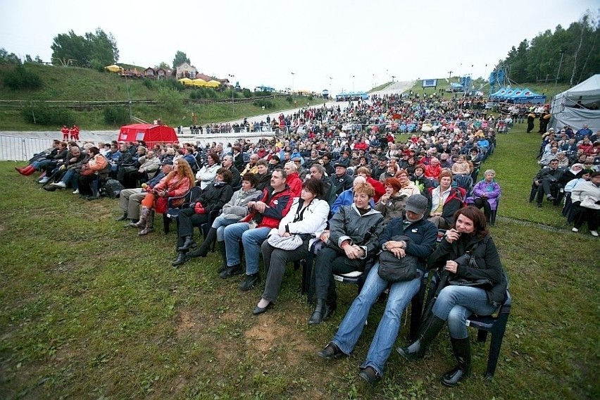 Ponad 1000 osób na Bytomskiej Nocy Świętojańskiej 2011 [ZDJĘCIA]