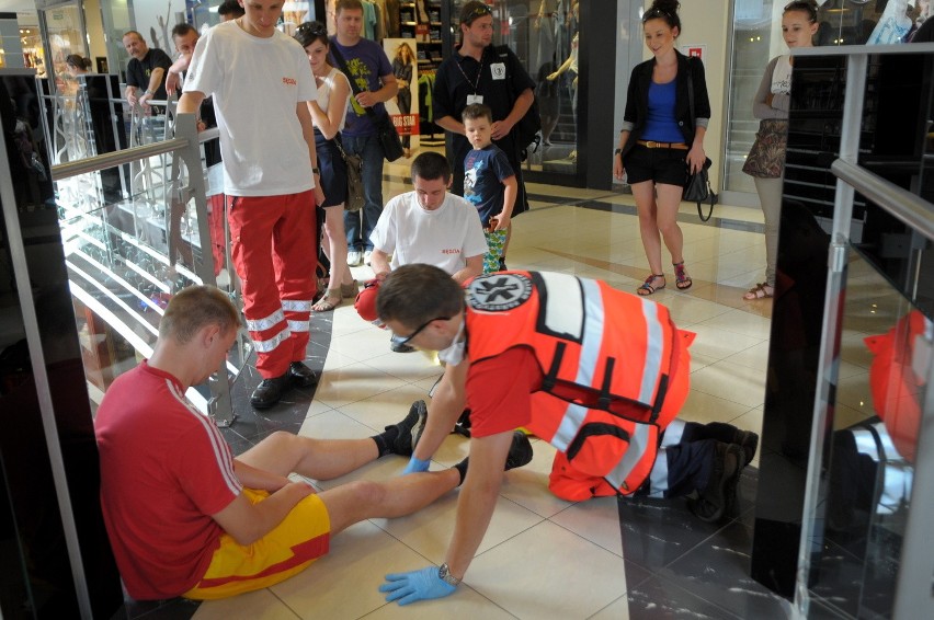 Studenci medycyny startują w zawodach w ratownictwie medycznym (FOTO)