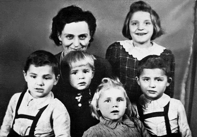 Striegau, 1944. Dzieci Helene Plüschke