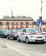 Kraków: chaos na parkingu PKP