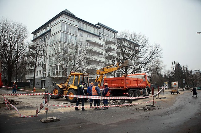 Duża ilość awarii zmusiła ZWiK do pracy przez całą dobę