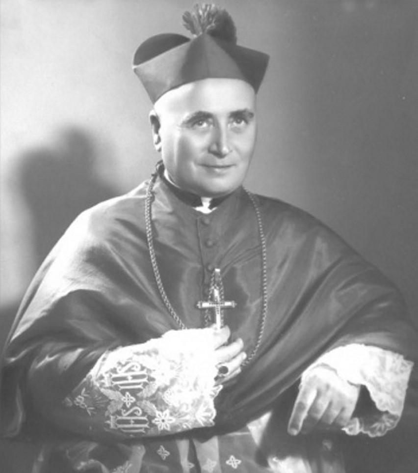 Bp Piotr Kałwa