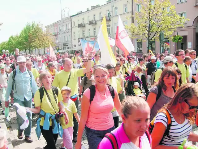 Na Jasną Górę przybywa coraz więcej pielgrzymek. Sezon jest już w pełni