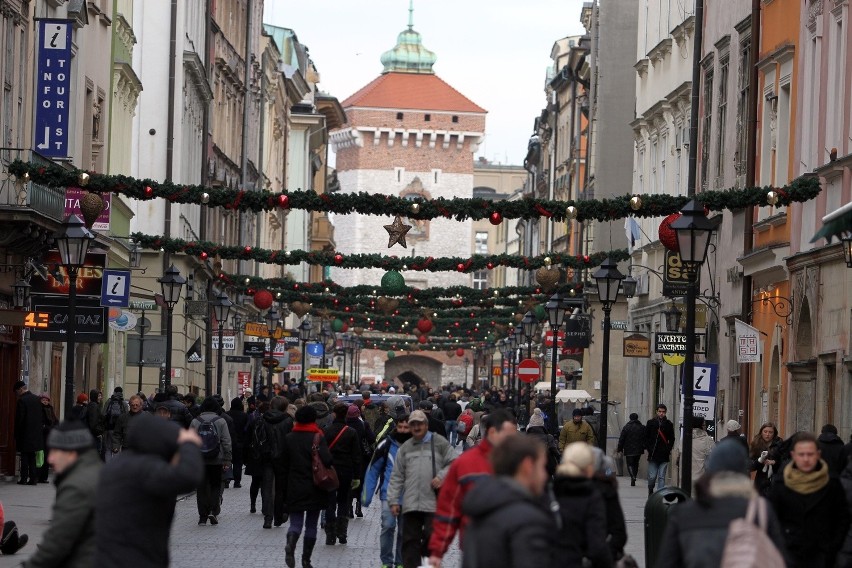 Kraków: świąteczne ozdoby Rynku Głównego [ZDJĘCIA]