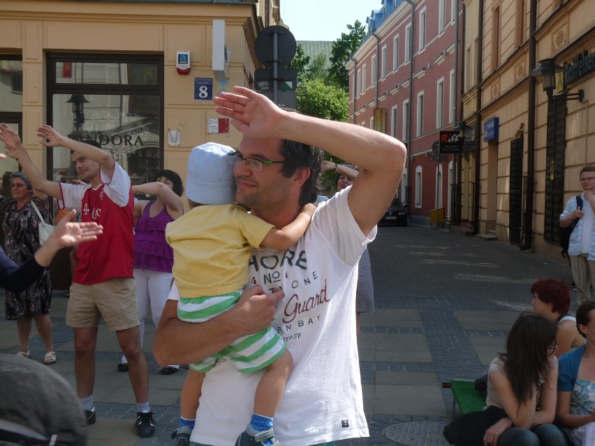 Flash mob promujący Koncert Chwały (ZDJĘCIA)