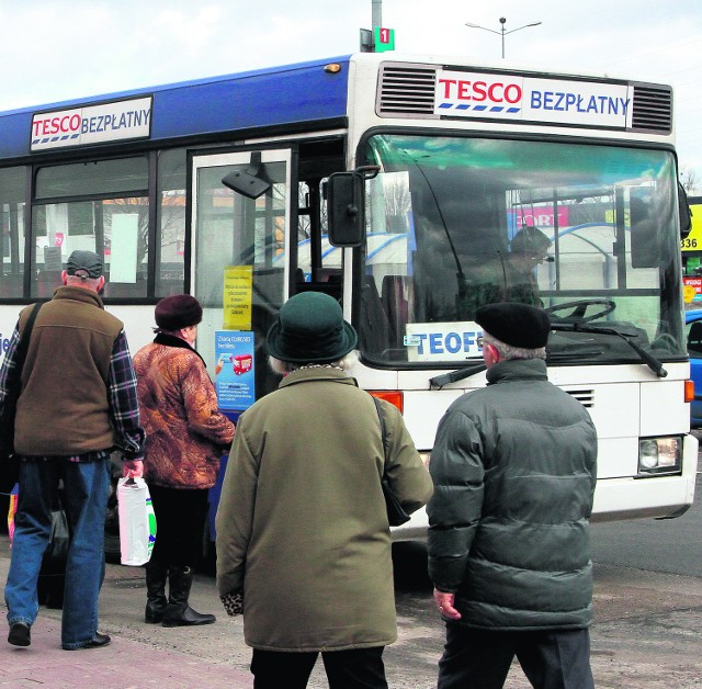 Autobusy Tesco mają być tylko dla klientów tej sieci