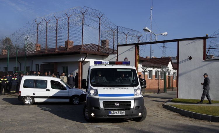 Gdańsk: Napad na więzienie na Przeróbce (GALERIA ZDJĘĆ)