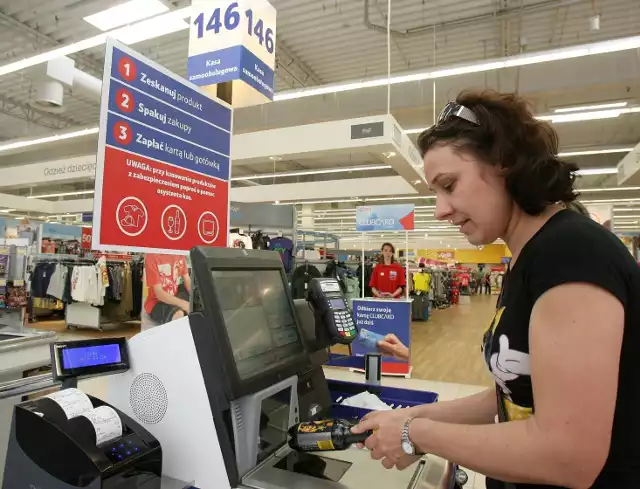 Tesco Extra to kolejny łódzki market, w którym zamontowano kasy samoobsługowe