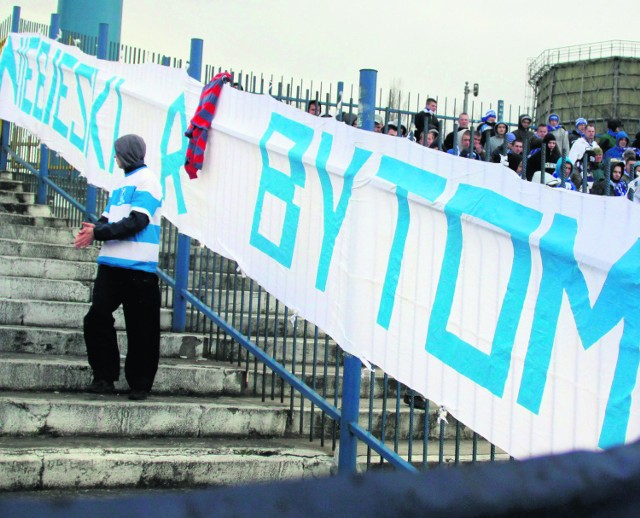 Taki transparent pojawił się na stadionie Ruchu Chorzów