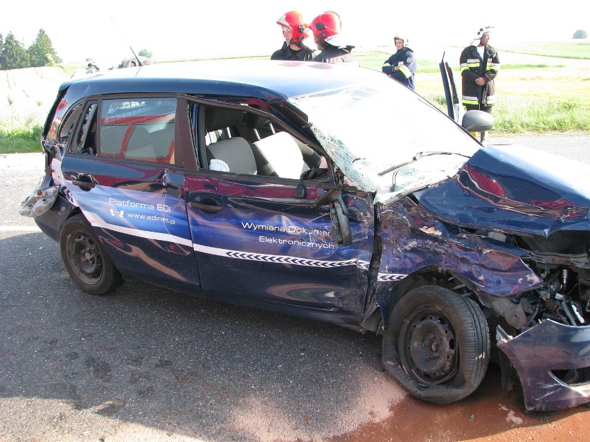 Kaleń: Zderzenie trzech aut, sześć osób rannych