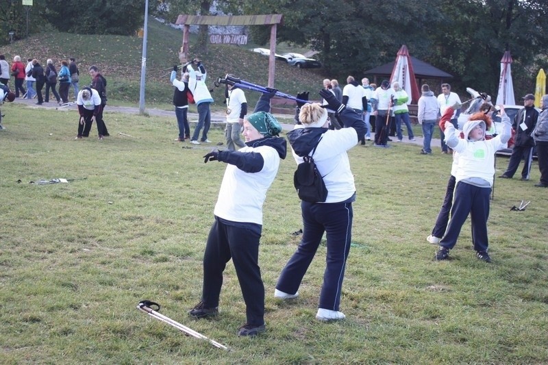 Ogrodzieniec: Maraton nordic walking na Jurze [ZDJĘCIA]