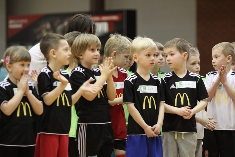 Dziecięca eskorta na Euro 2012 w Gdańsku [ZDJĘCIA]