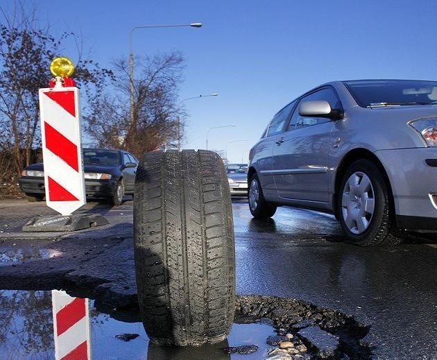 Ponad 7 tysięcy dziur załatali od początu roku poznańscy drogowcy