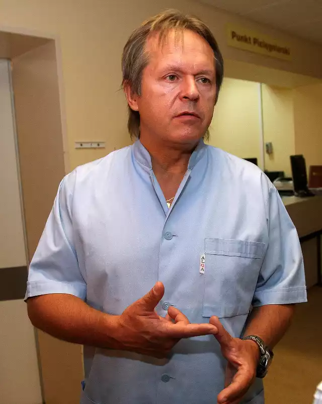 Prof. Adam Dziki zapowiada remonty w szpitalu w Brzezinach