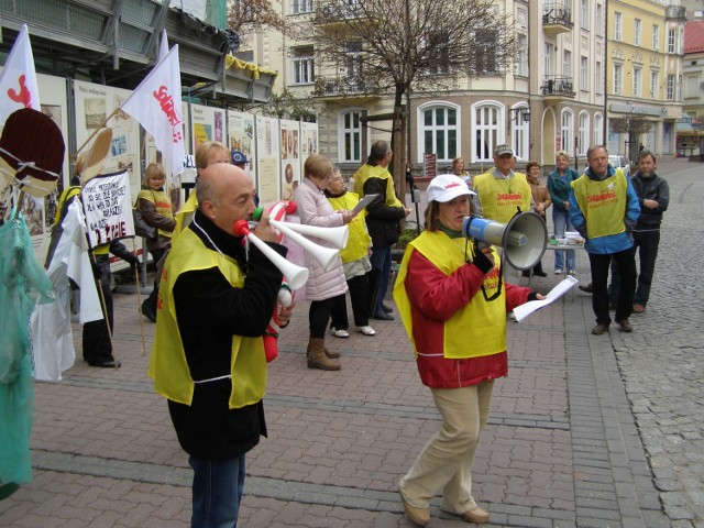 "Solidarność" dwukrotnie manifestowała przeciw komercjalizacji. Teraz swoją pisemną opinię przekazała urzędnikom