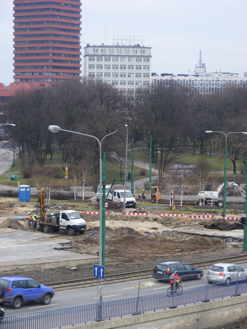 Na budowie Poznań City Center i dróg dojazdowych do...