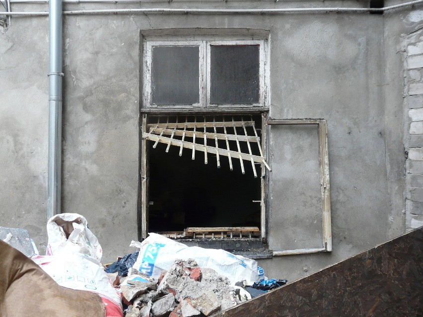 Łódź: pożar sklepu przy Próchnika 8 (ZDJĘCIA)