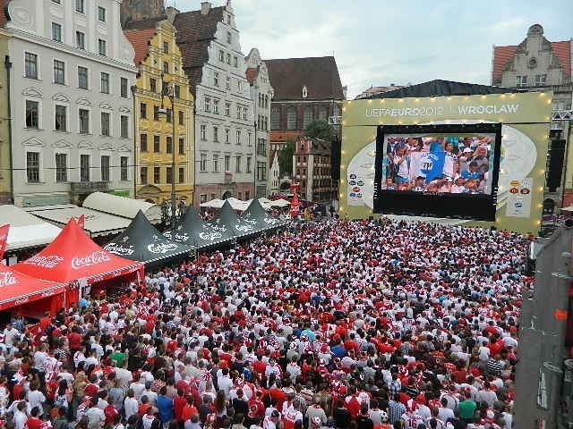 Wrocław: Piątek w strefie kibica (ZDJĘCIA)