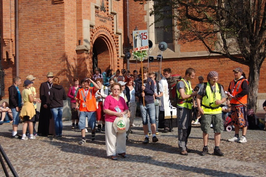 Tarnów: największa pielgrzymka już w drodze [ZDJĘCIA]