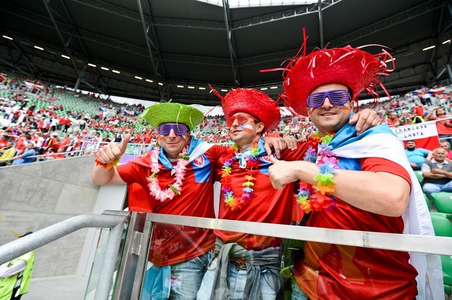 Piłkarska fiesta - drugi dzień Euro 2012 we Wrocławiu (ZDJĘCIA, FILMY)
