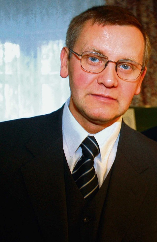 Mirosław Sekuła był prezesem NIK od 6 lipca 2001 do 22 sierpnia 2007 roku