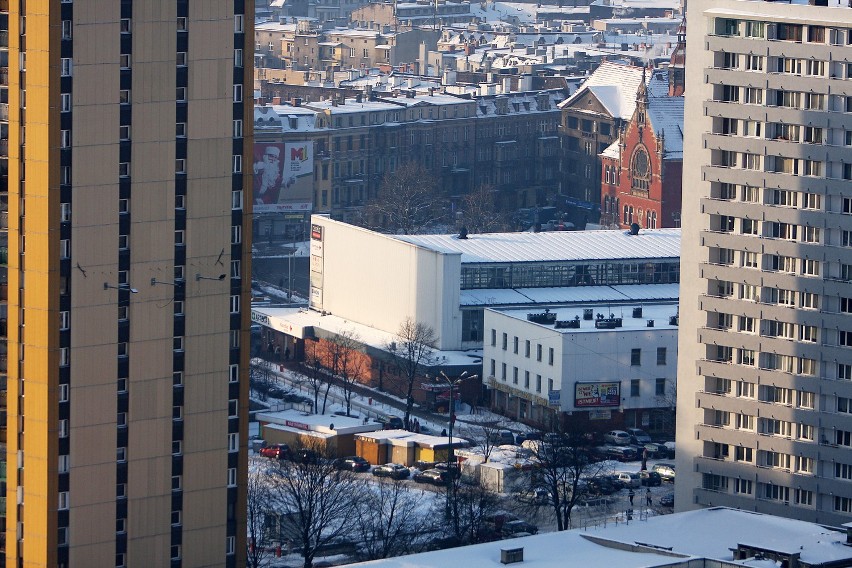 Widok na Supersam, Ślizgowiec i Superjednostkę