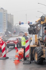 Jesienią drogi, ulice i mosty są rozkopane [ZDJĘCIA]