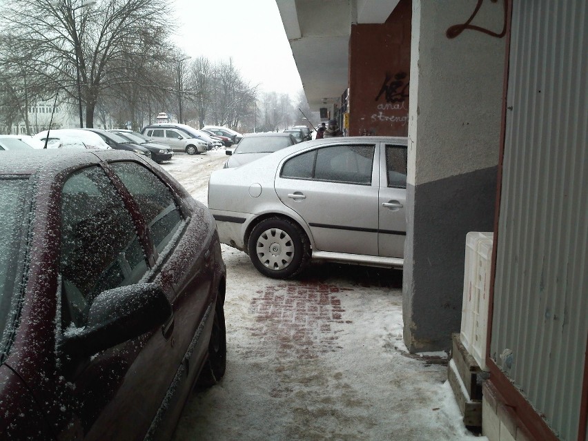 Tak parkuje się w Świdniku (zdjęcia)