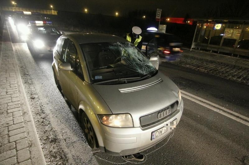 Wrocław: Wypadek na Maślicach. Pieszy nie żyje