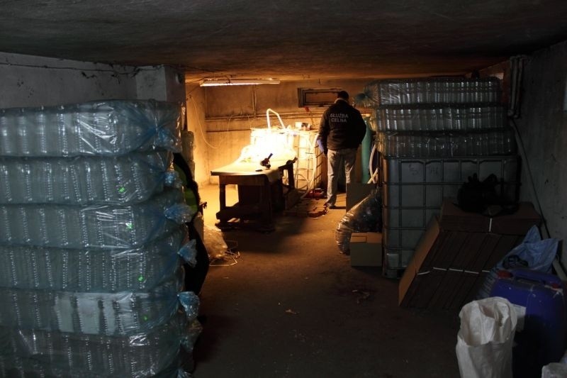 Nielegalna fabryka alkoholu w Sokolnikach
