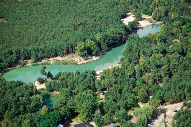 Rzeka Sztoła pełna jest zakoli z piaszczystymi plażami