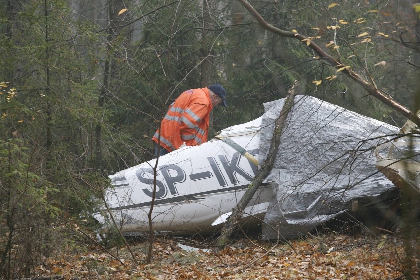 Samolot, który rozbił się pod Pyrzowicami, miał planowo lądować na Muchowcu [ZDJĘCIA]