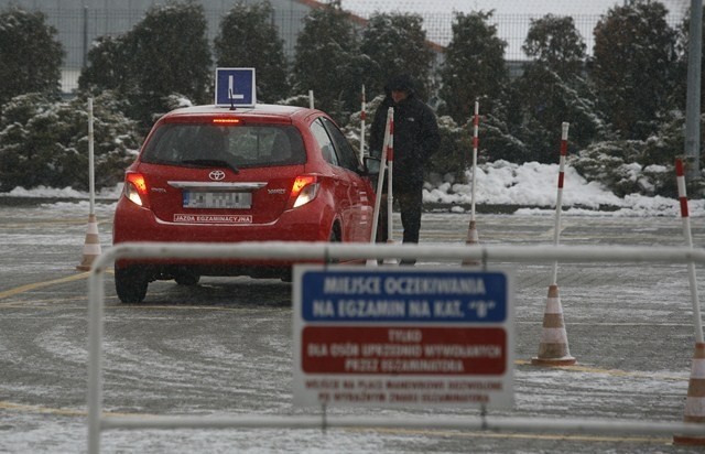 Czytelniczka DZ zarzuca, że samochody egzaminacyjne w...