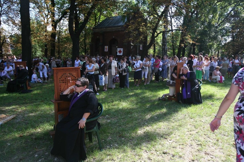 Pielgrzymka kobiet i dziewcząt do Piekar Śląskich 2011 [ZDJĘCIA]