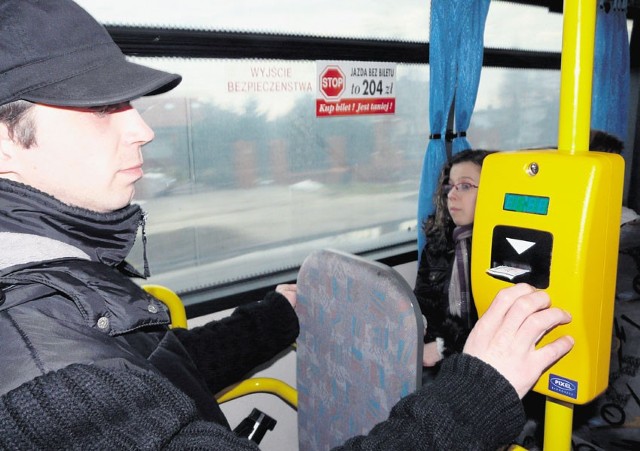 Pasażerowie mogą niedługo zapłacić więcej za przejazd miejskim autobusem.