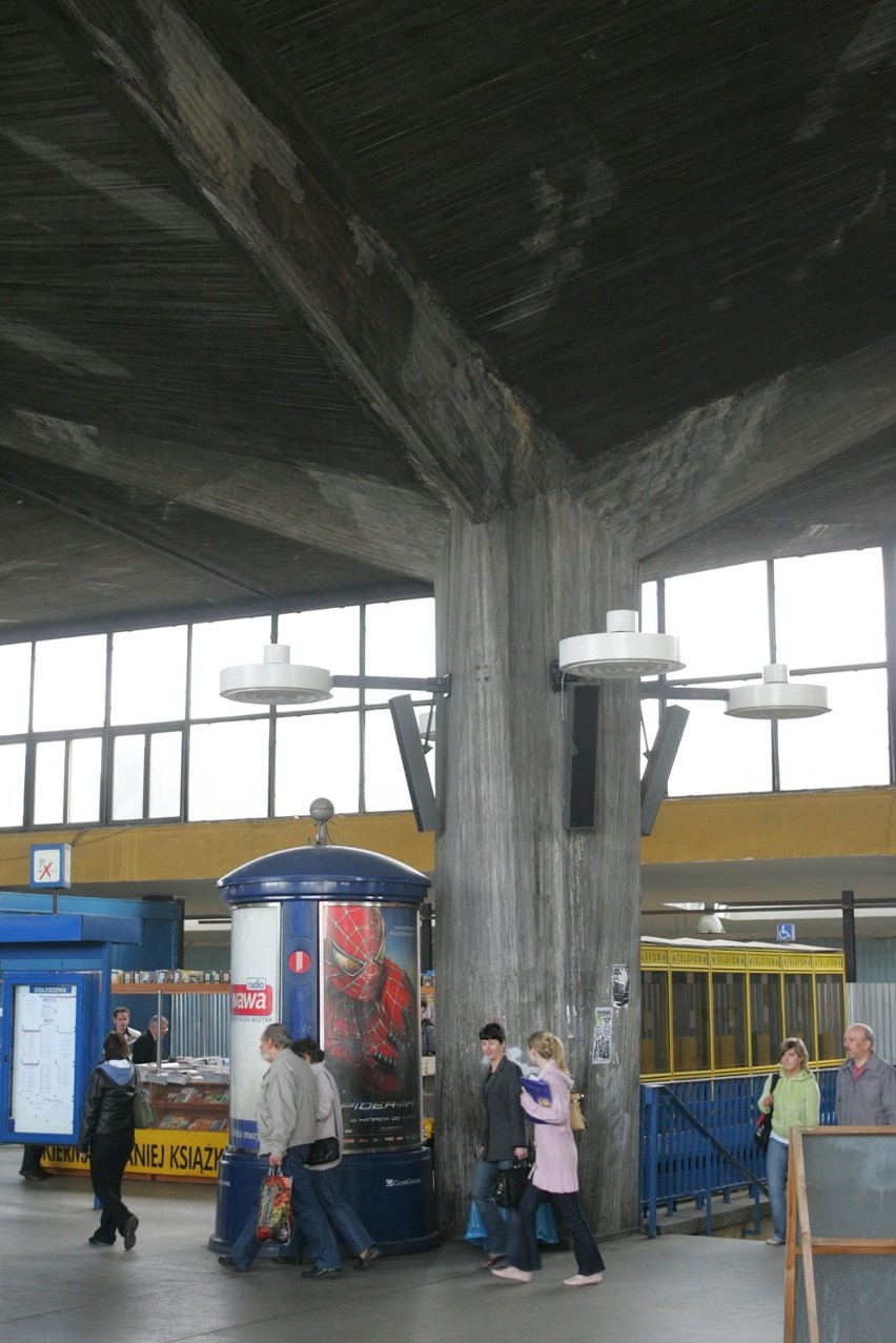 Stare kielichy dworca PKP w Katowicach