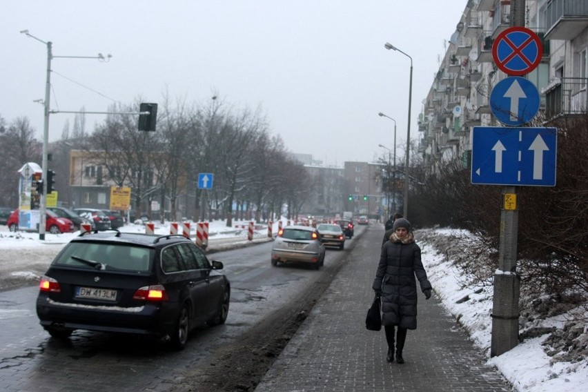 Remont placu Orląt Lwowskich będzie przerwany? Miasto się zastanawia