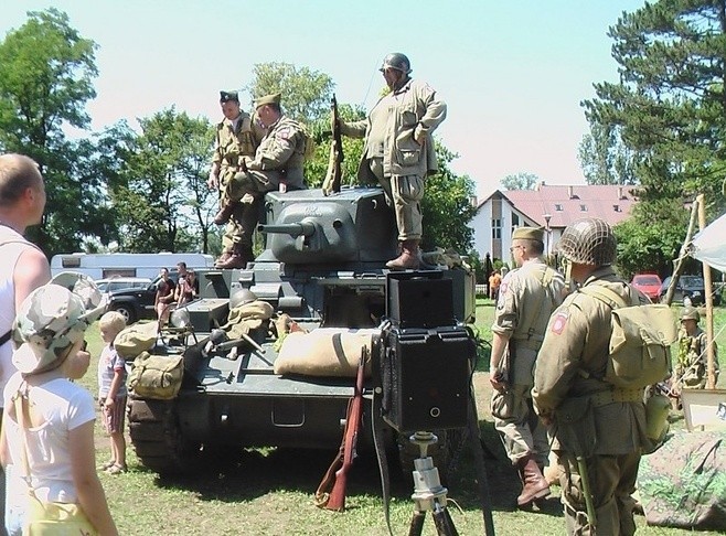 Do niedzieli w Podrzeczu koło Gostynia trwa Strefa Militarna...