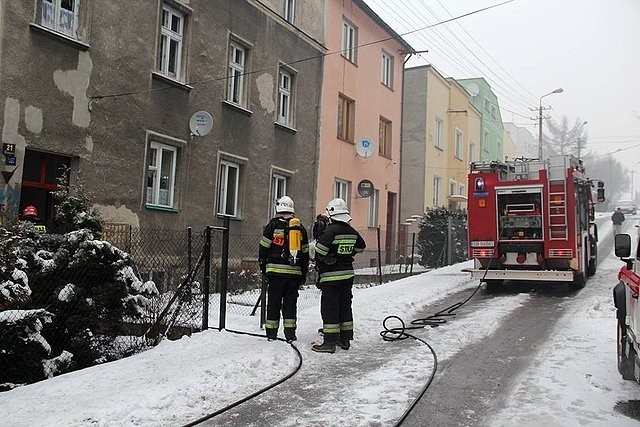 Bielsko-Biała: Pożar przy Bohaterów Westerplatte. Nie żyje 69-letni mężczyzna