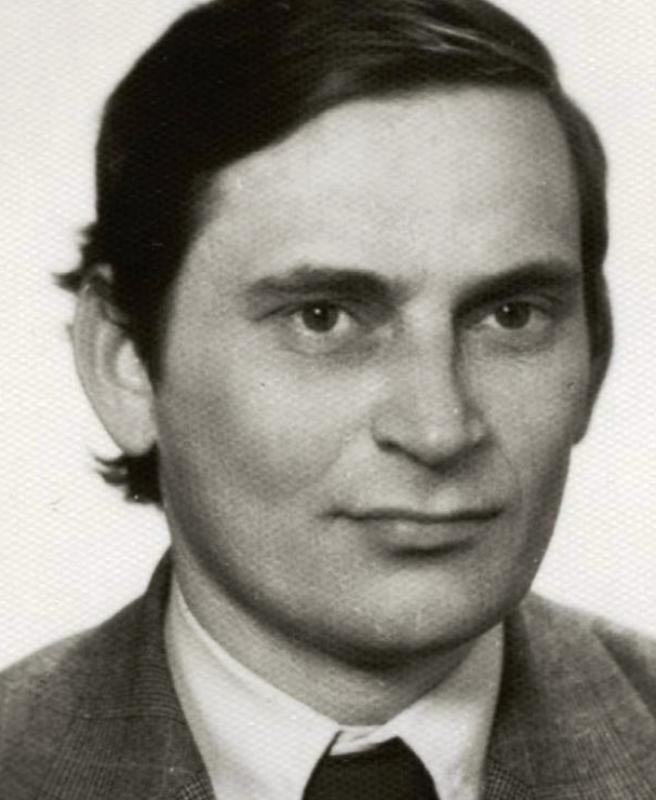 Tadeusz Kolado ur. 1946, z-ca naczelnika Wydziału II w...