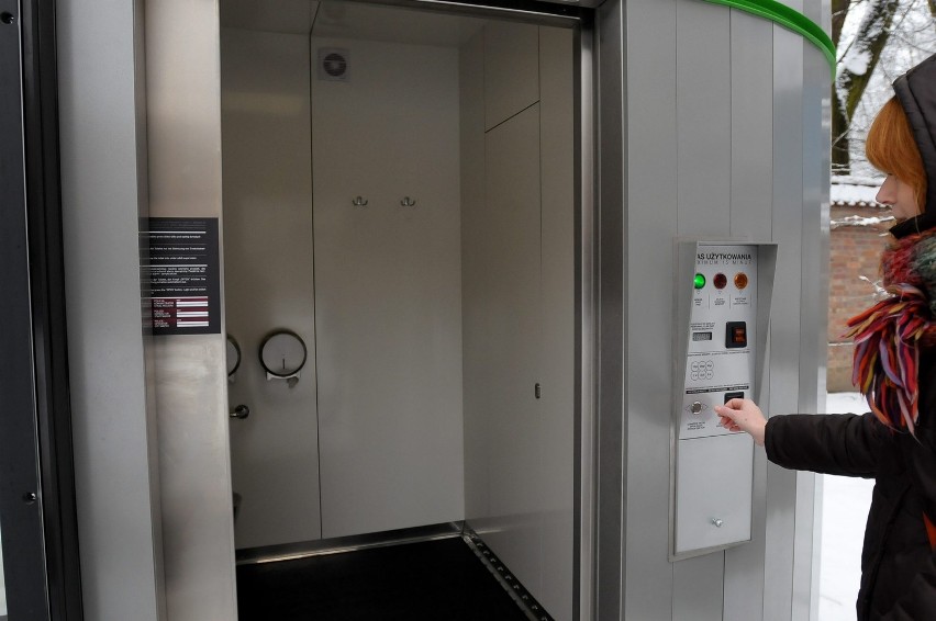 Lublin: Automatyczne toalety przy przystankach już działają