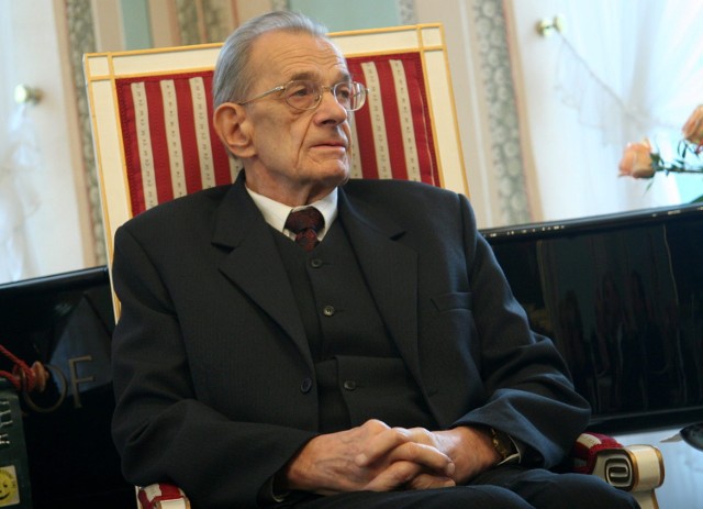 Prof. Andrzej Nikodemowicz