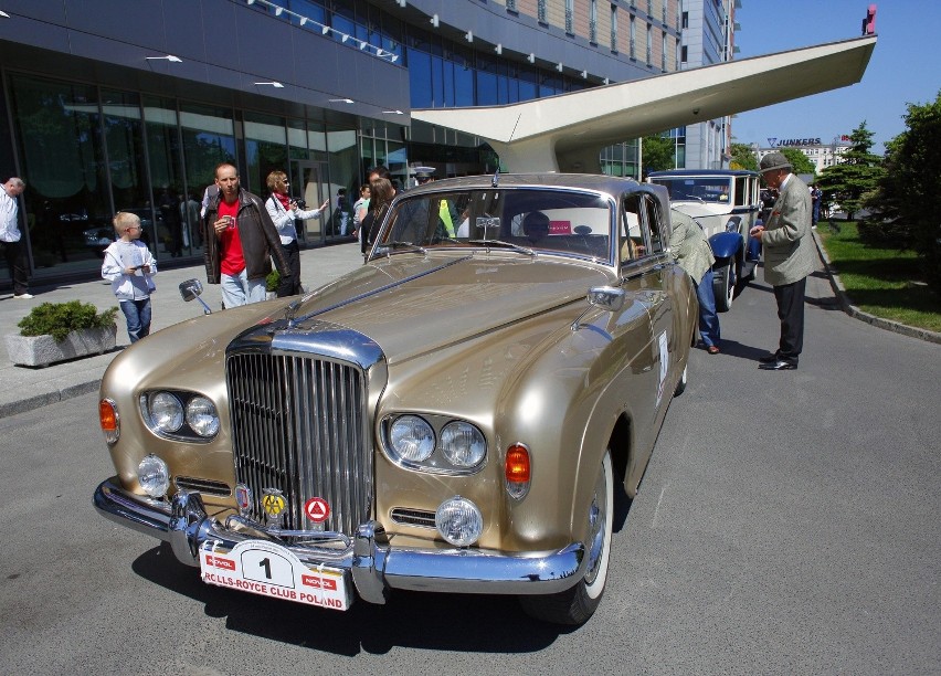 Rolls Royce'y na ulicach Poznania ZDJĘCIA I FILM
